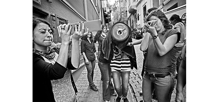 ՂԱԼԱԹԻՈՅ ԼՈՒՍԱՆԿԱՐՉԱՏԱՆ ԱՇԽԱՏԱՆՈՑԸ