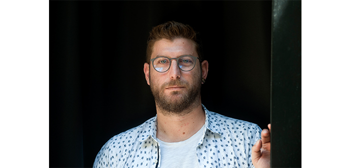 Նկարազարդում արեւմտահայերէնով