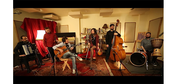 «Երաժշտութեան հետ ծաղիկ ալ պիտի մատուցենք»