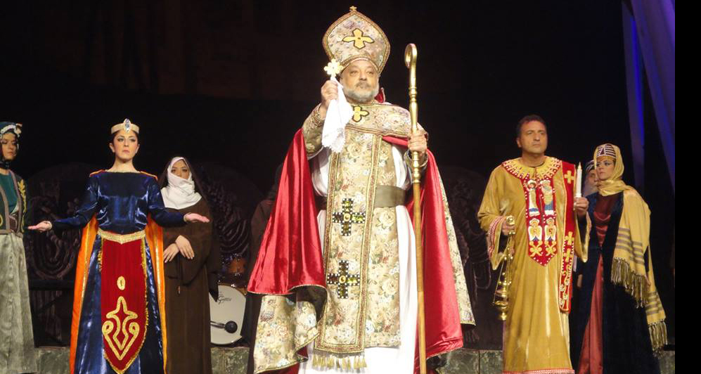 100 տարի–100 հայկական տարազ