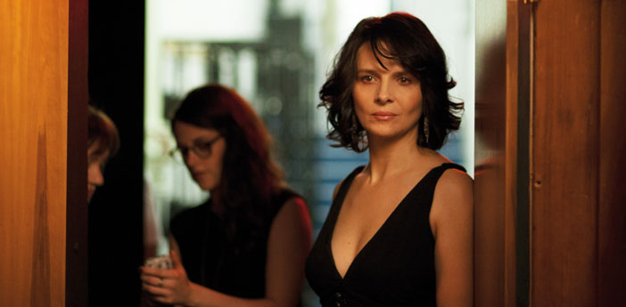 Sürünen bir gülümseme