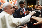 Pope Francis ends visit with message of unity