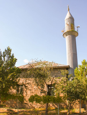 1975’te camiye çevrilen Pokr Armıdan’daki kilise.