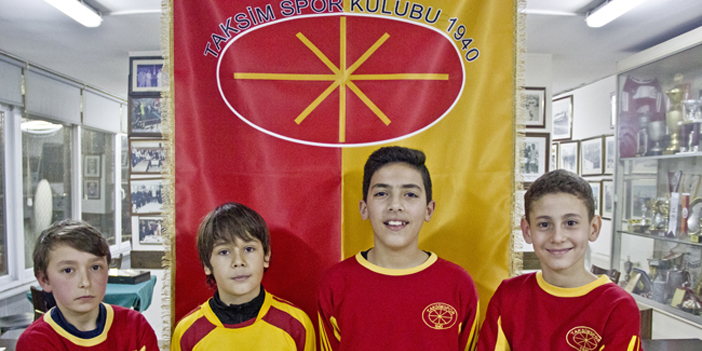 Barcelona’nın yeni Messi’leri Taksimspor’dan