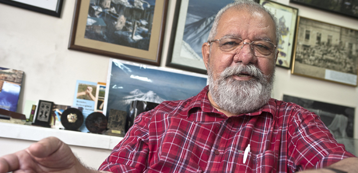 Geldi, anlattı, gitti...