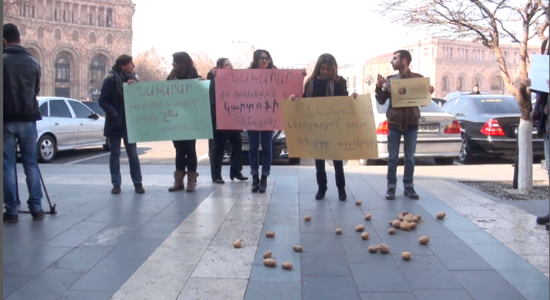 Bakan kadınları patatese benzetince