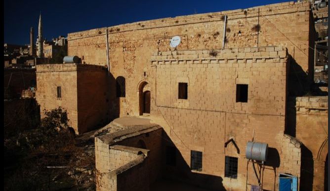 Kırmızı Kilise risk altında