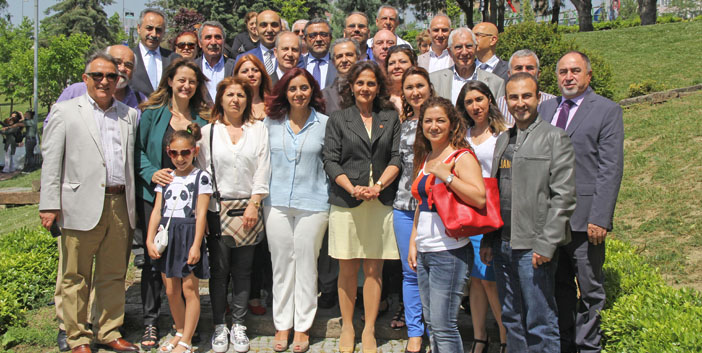 CHP, Ermeni, Rum ve Süryani toplumu temsilcileriyle bir araya geldi