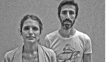 Deniz Koloğlu ve Saner Şen. Fotoğraf: Berge Arabian