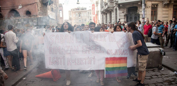 Valiliğe göre Onur Yürüyüşü'ne orantılı müdahale edilmiş