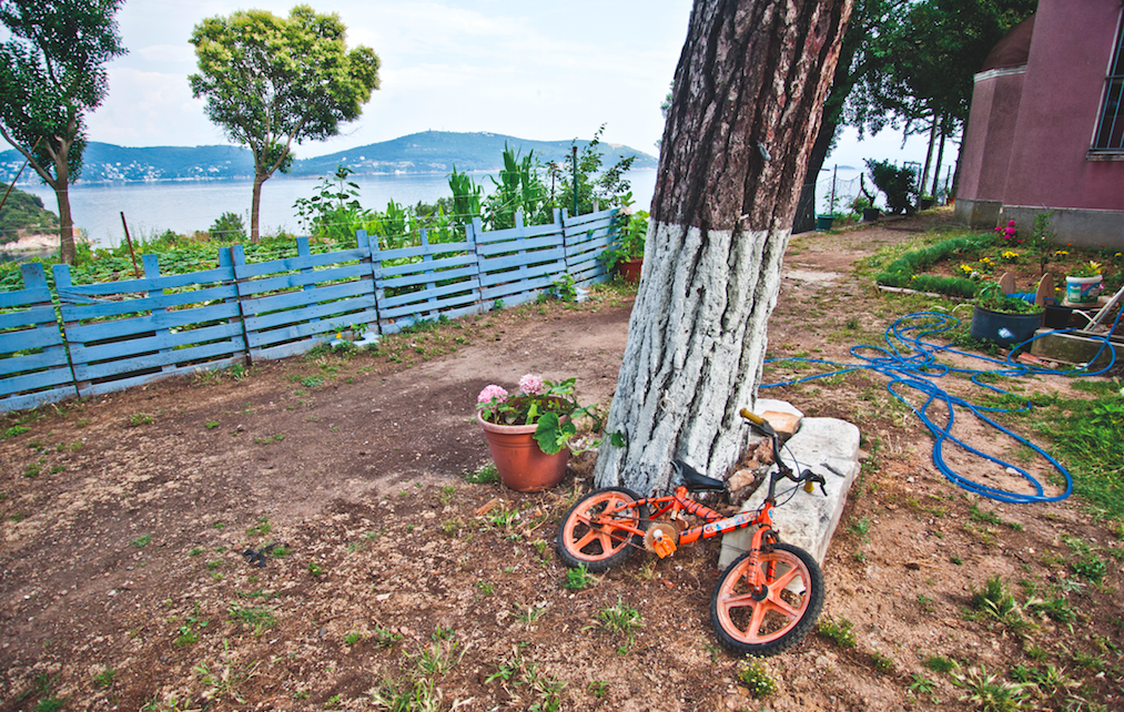 Terk-i Dünya Manastırı