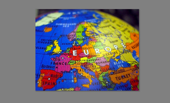 Avrupalı Yahudiler, Ermeniler ve Romanlar işbirliği yapıyor