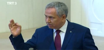 Bülent Arınç: "Bir kadın olarak sus.."