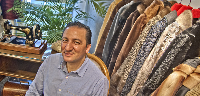 İsmini saklayamazsın ki...