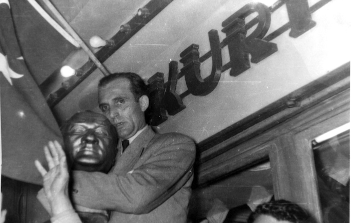 İstanbul’da Rumların varlığı devam etmeli