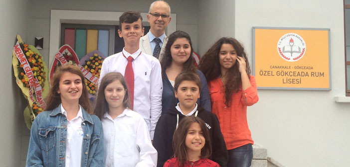 İmroz Rum Ortaokulu ve Lisesi'nin zili 51 yıl sonra çaldı