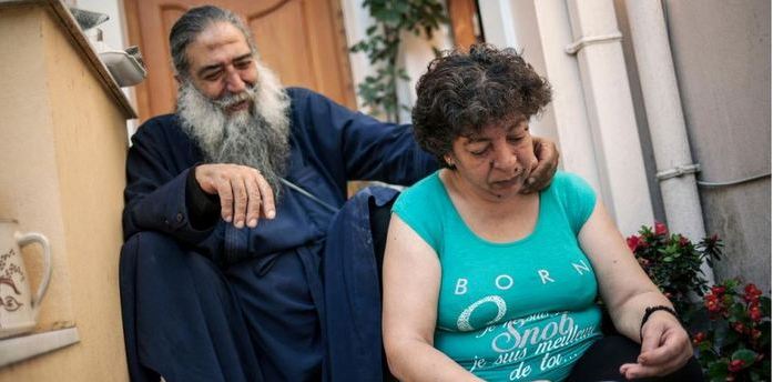 Mültecilerin meleği Papa Stratis’e veda