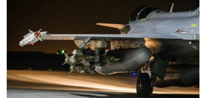 Koalisyon uçakları Suriye askerlerini vurdu iddiası