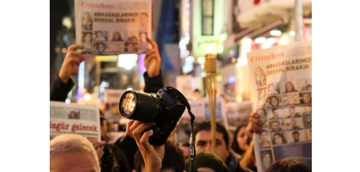 Gazetecilere destek için 'Haber Nöbeti' Diyarbakır'da başladı