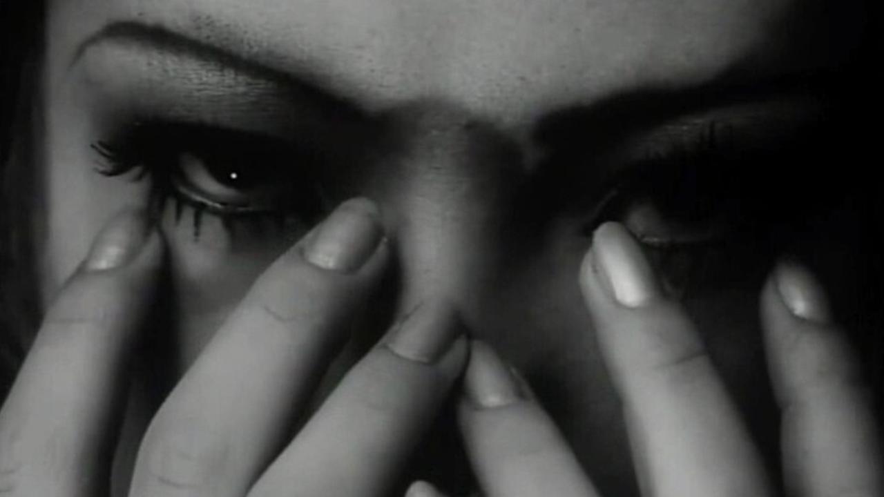 Güllerin Cenaze Töreni