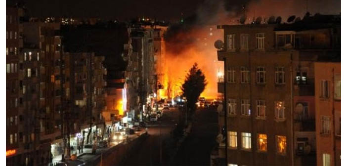 Bağlar'da sokağa çıkma yasağı ve çatışma