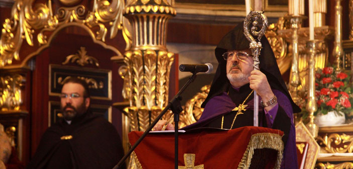 Ateşyan: İki ülke arasında, yarısı dolu bir testi durmakta