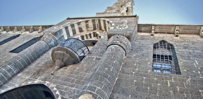 Because of the curfew in Sur, Surp Giragos cannot receive its prize