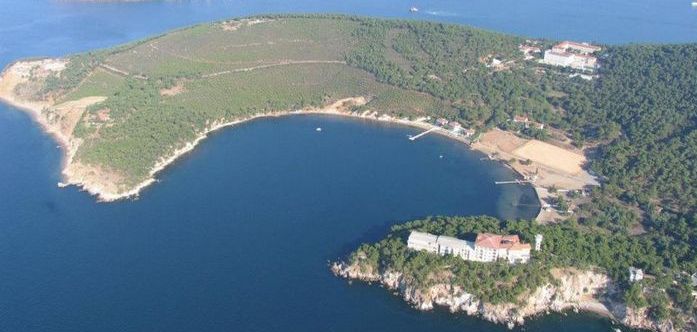 Heybeliada’da ‘manastır sorunu’ çözüm bekliyor