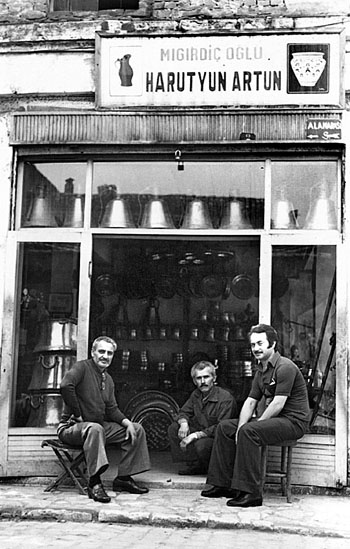 Harut Usta’nın bakırcı dükkânı