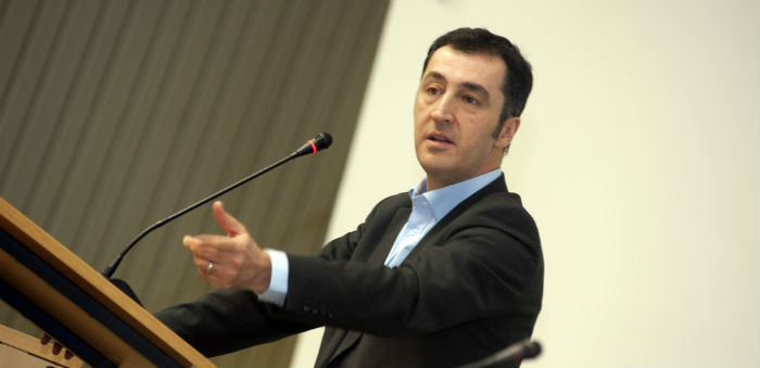 Özdemir:  Almanya'nın sorumluluğundan söz ediyoruz, kimse bunu yasaklayamaz