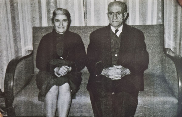 Tajirian’ın Harputlu büyükannesi ile Erzurumlu büyükbabası.