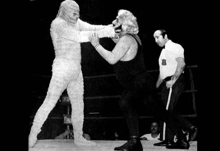 Mártin Karadagián La Momia’ya Karşı, 1982