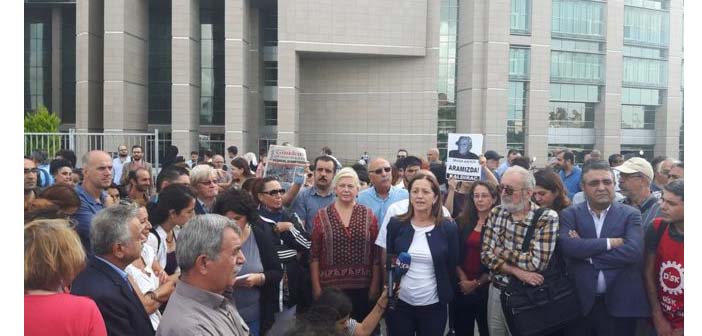 Özgür Gündem ile Dayanışma davaları ertelendi