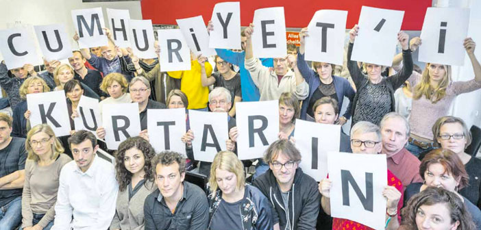 TAZ Gazetesi'nden Cumhuriyet'e destek