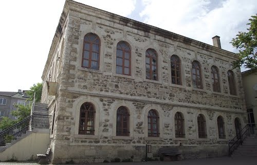 Arhiyeni Vakfı Okulu’ndan Fenerbahçe Üniversitesi’ne