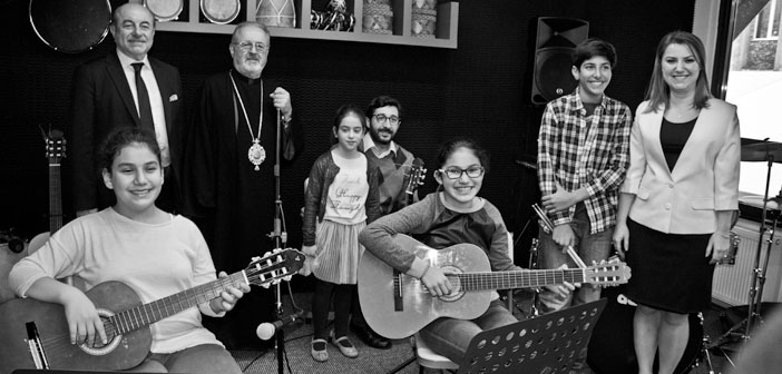 Nadya-Dikran Gülmezgil Sanat Atölyesi açıldı