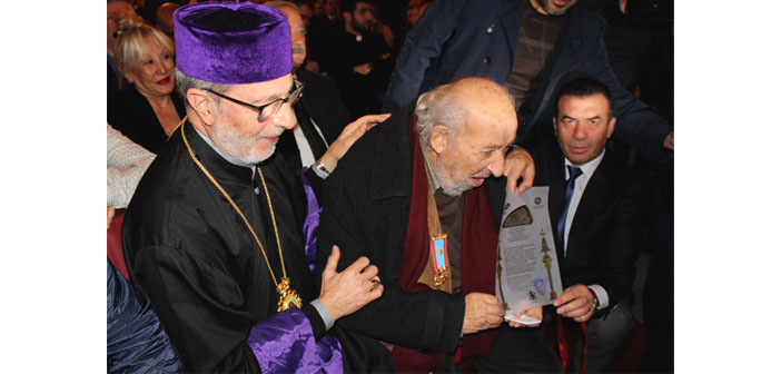 Güler'e Mıgırdiç Beşiktaşlıyan Özel Nişanı