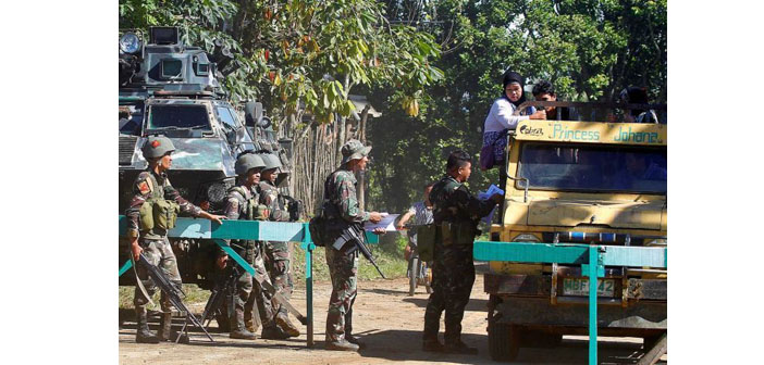 Filipinler’de Ebu Sayyaf dehşeti: Kilise bastılar, rehineler var