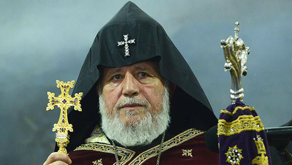 Ateşyan’dan Karekin II’ye: Yönetimi Bekçiyan’a bırakıyoruz