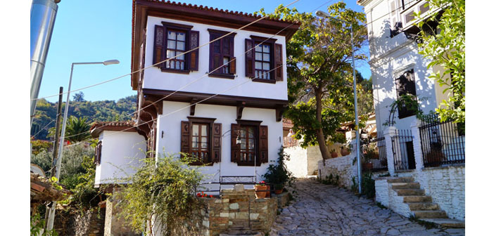 Şirince'de yıkım kararı yeniden gündemde