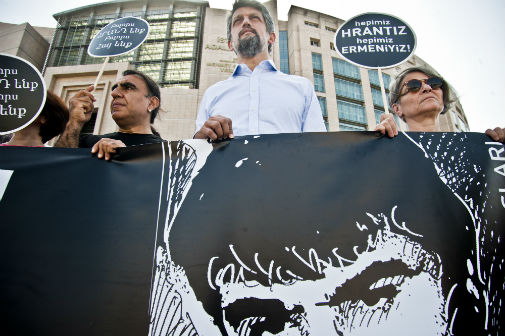 “Bayrak olayından İl Emniyet Müdürünün, Başsavcının haberi vardı”