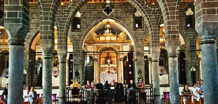 Diyarbakır kiliseleri hala ibadete kapalı