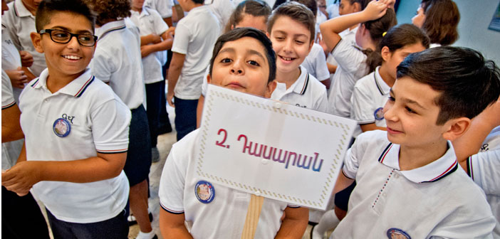 Okullar yeni öğretim yılına yine 'az' başladı