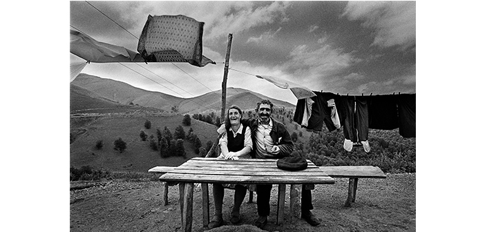 Ստուերներու լուսանցքէն՝ պայծառ մի ճառագայթ