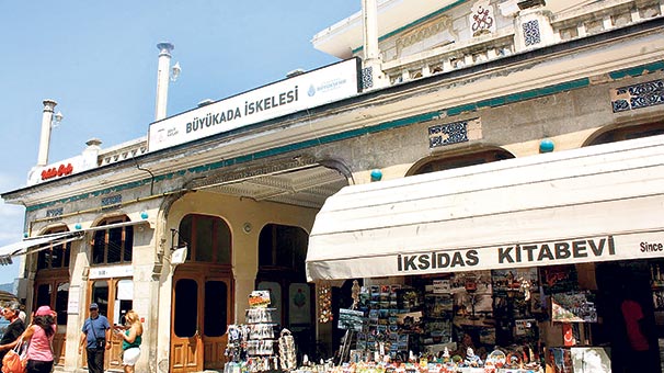 100 yılın tanığı kitabevine tahliye tehdidi