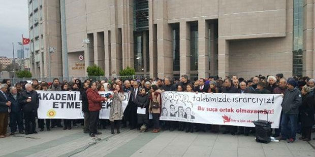 Barış talebi yargılanıyor