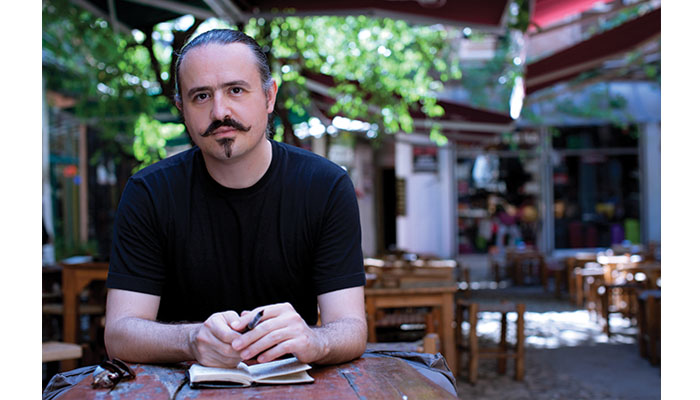 Doğaüstü bir aşk bu