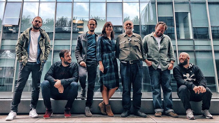 Dünyada Karşılaşmış Gibi: Karakolda aşk ve melankoli