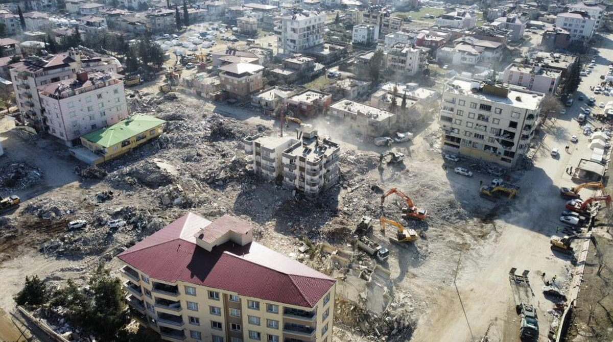 Deprem bölgesinden tanıklıklar