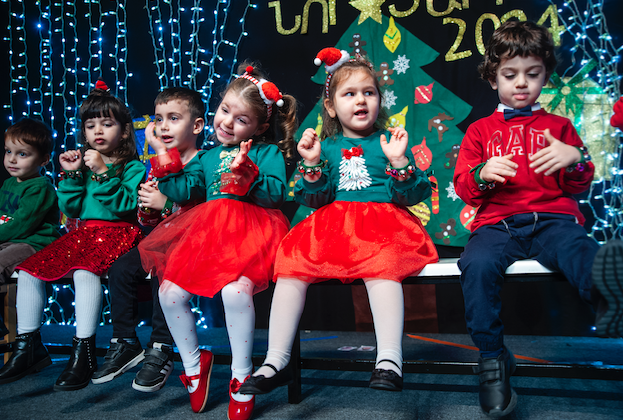 Շնորհաւոր Ամանոր եւ Սուրբ Ծնունդ